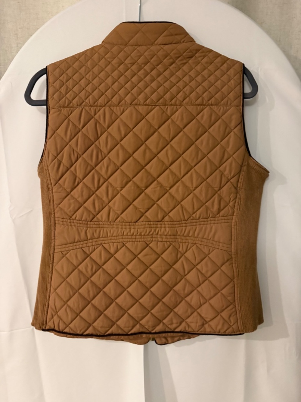 Vest - Picture 2 of 3